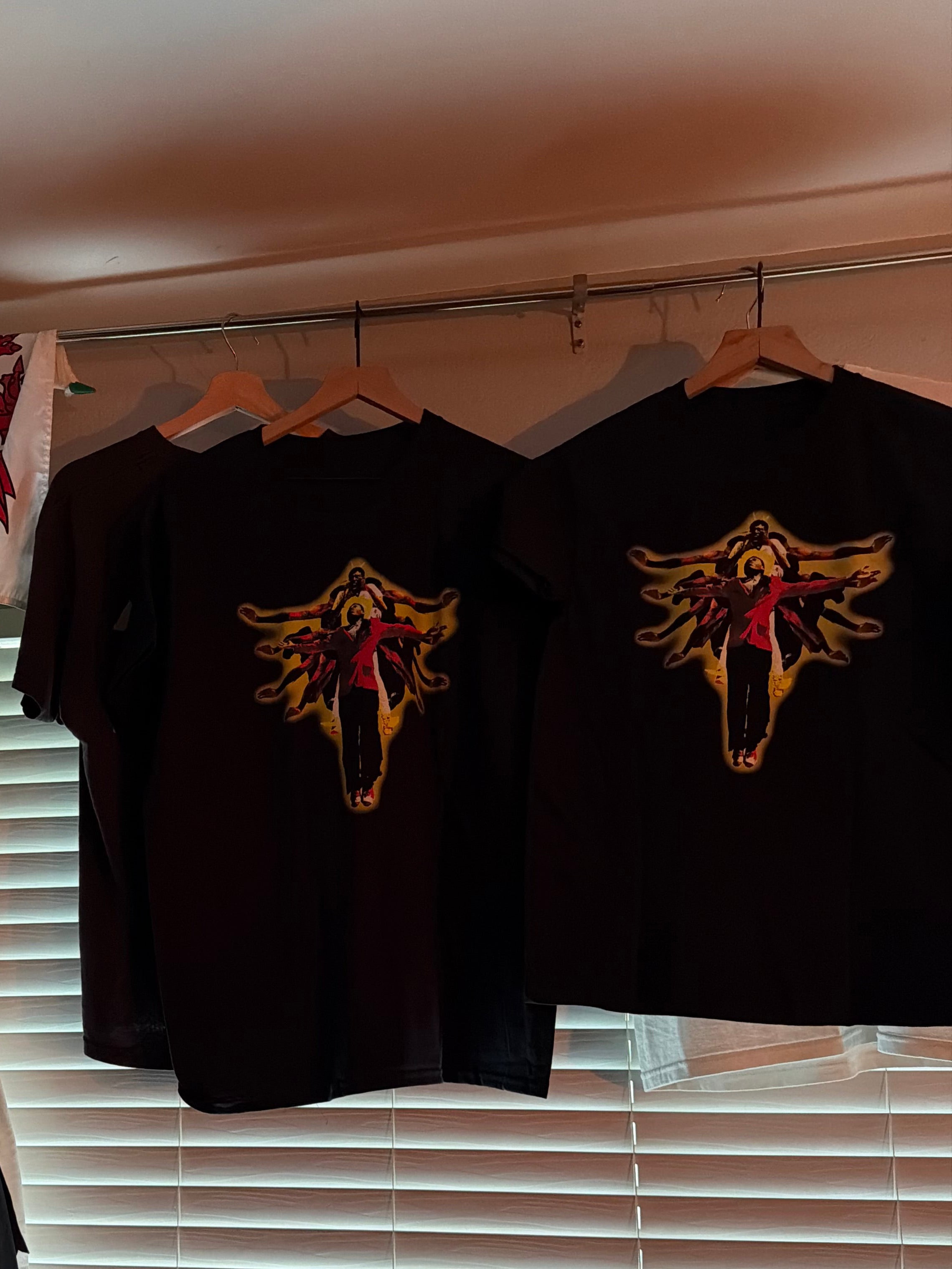 Save yourself // Bass got Wings Tee